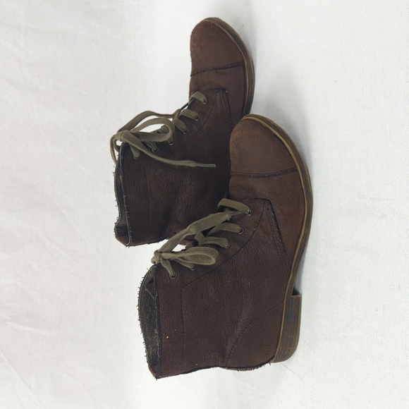 ZIGIny "BATTLE" ANKLE LACE UP SUEDE BOOTIES SZ 8 - Picture 2 of 6